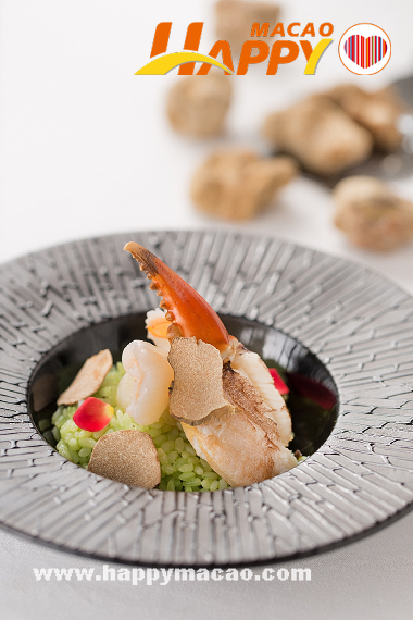 Man_Hing-Braised_rice_with_fresh_crab_claw_and_white_truffle