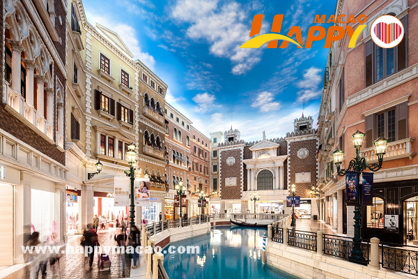 Shoppes_at_Venetian_low_res_3