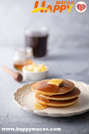 Starbucks_Pancakes_with_Pure_Honey__Butter_1